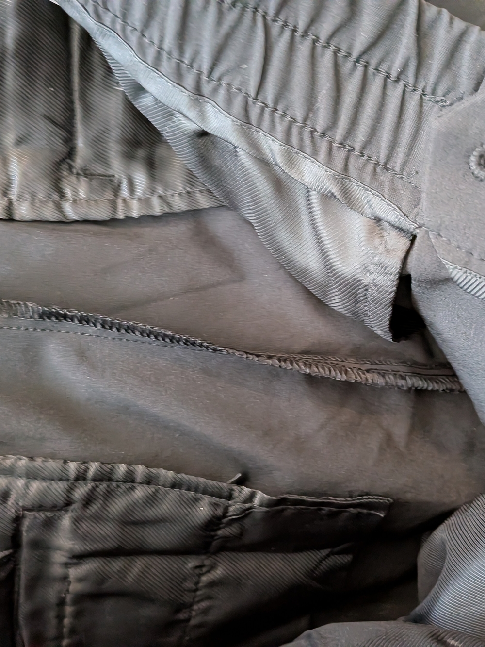 Banana Republic Airstretch Trouser - Tapered Pant S - Picture 14 of 14
